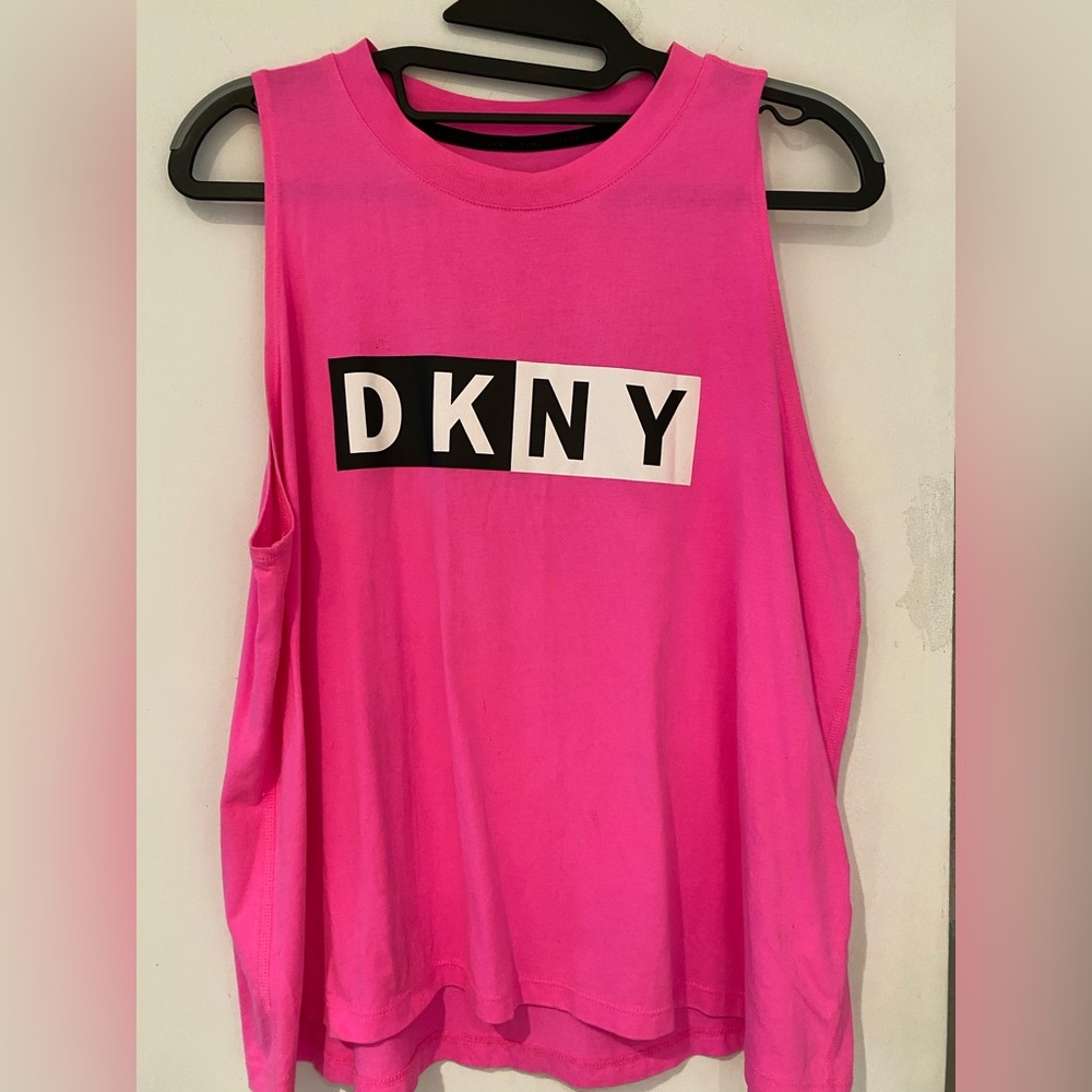 DKNY top, M